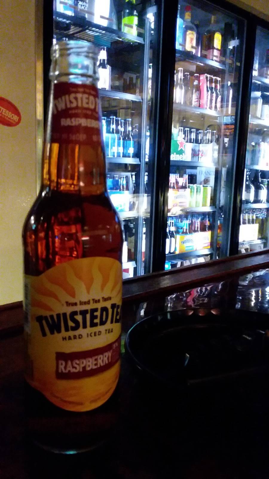 Mazlooms Bar & Restaurant | restaurant | 57 Valley St, New Philadelphia, PA 17959, USA | 5702776118 OR +1 570-277-6118