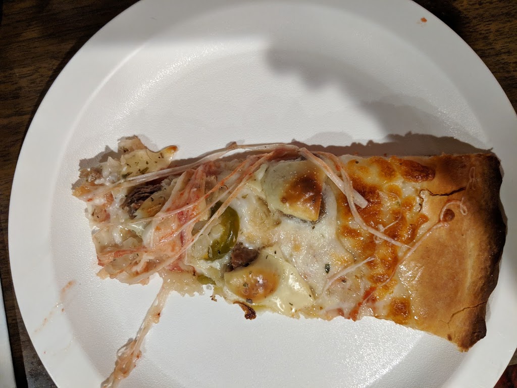 Charlies Pizza House | restaurant | 804 Summit St, Yankton, SD 57078, USA | 6056652212 OR +1 605-665-2212