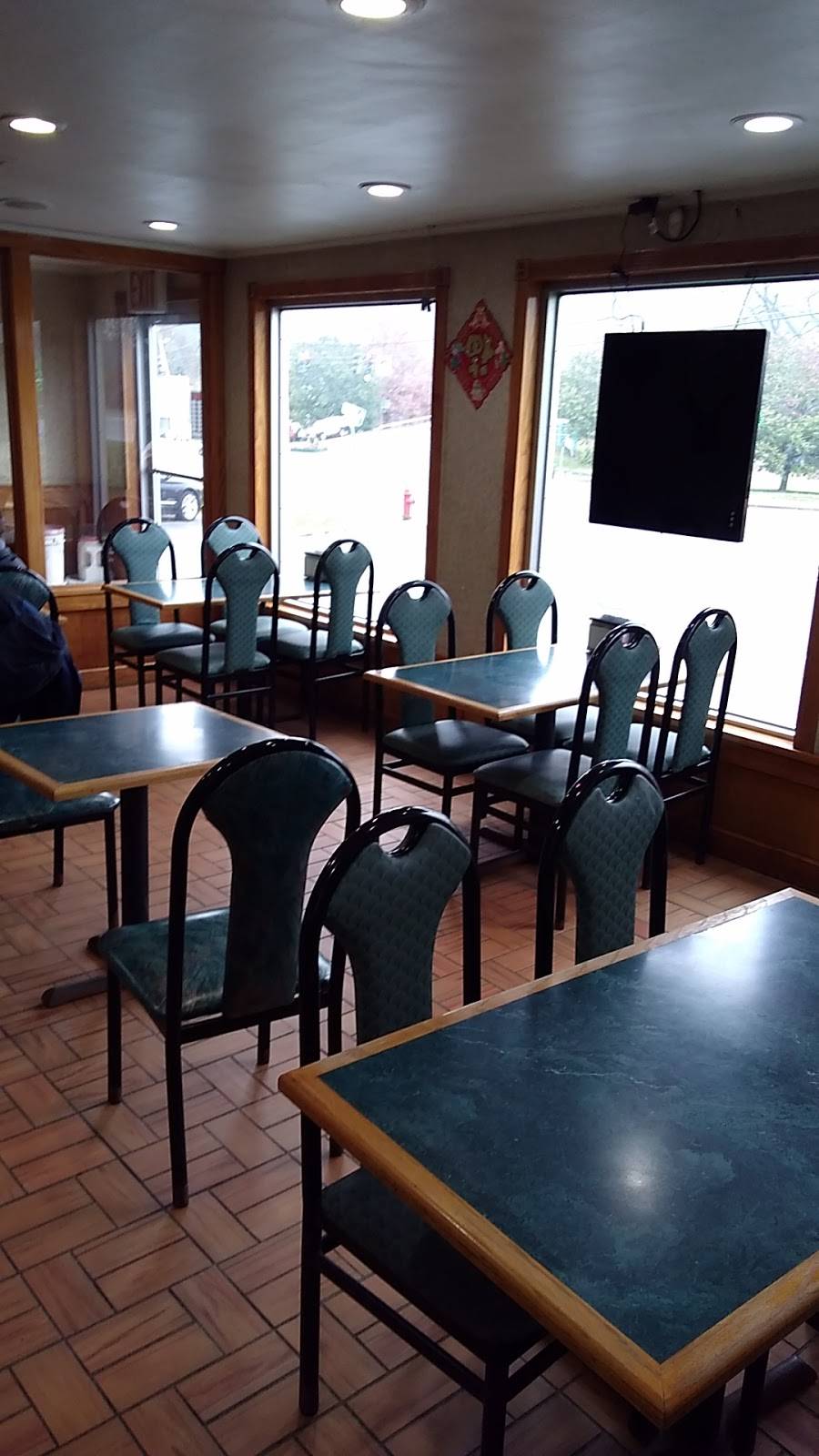 China Wok | restaurant | 164 Broadway, Whitehall, NY 12887, USA | 5184990004 OR +1 518-499-0004