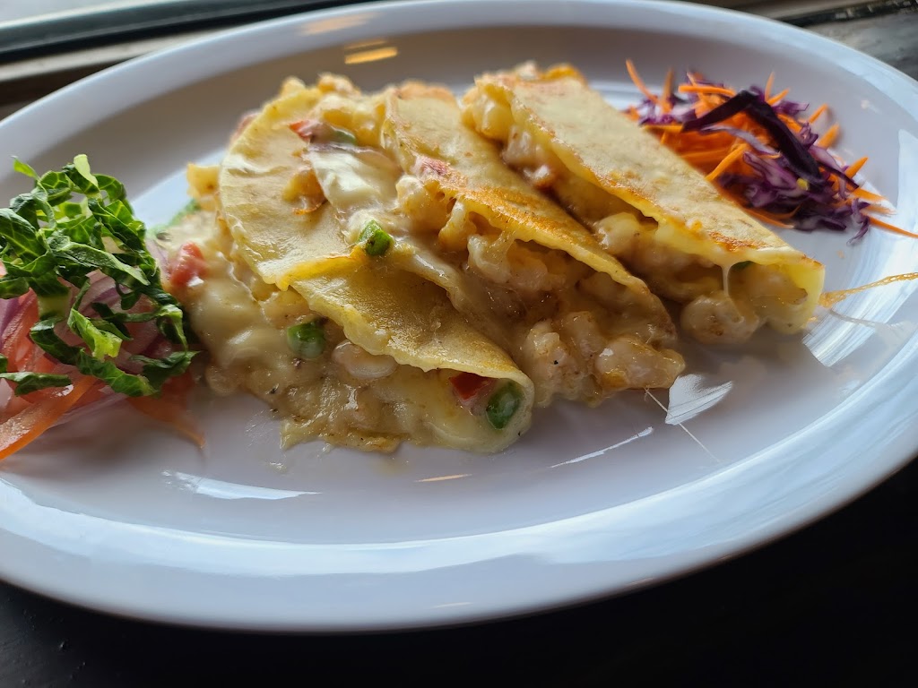 El Marinero | restaurant | 137 Kilvert St, Warwick, RI 02886, USA | 4012199630 OR +1 401-219-9630