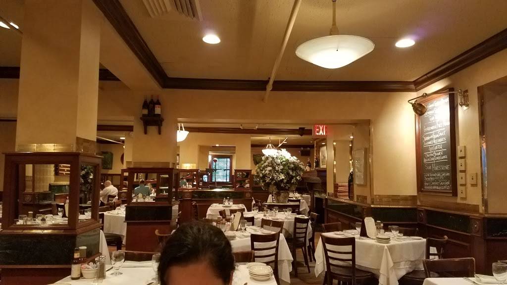 Bryant & Cooper | restaurant | 2 Middle Neck Rd, Roslyn, NY 11576, USA | 5166277270 OR +1 516-627-7270