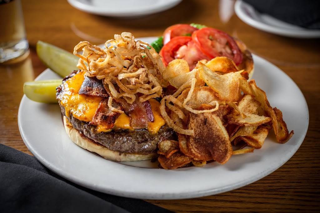 The Berghoff Restaurant | restaurant | 17 W Adams St, Chicago, IL 60603, USA | 3124273170 OR +1 312-427-3170