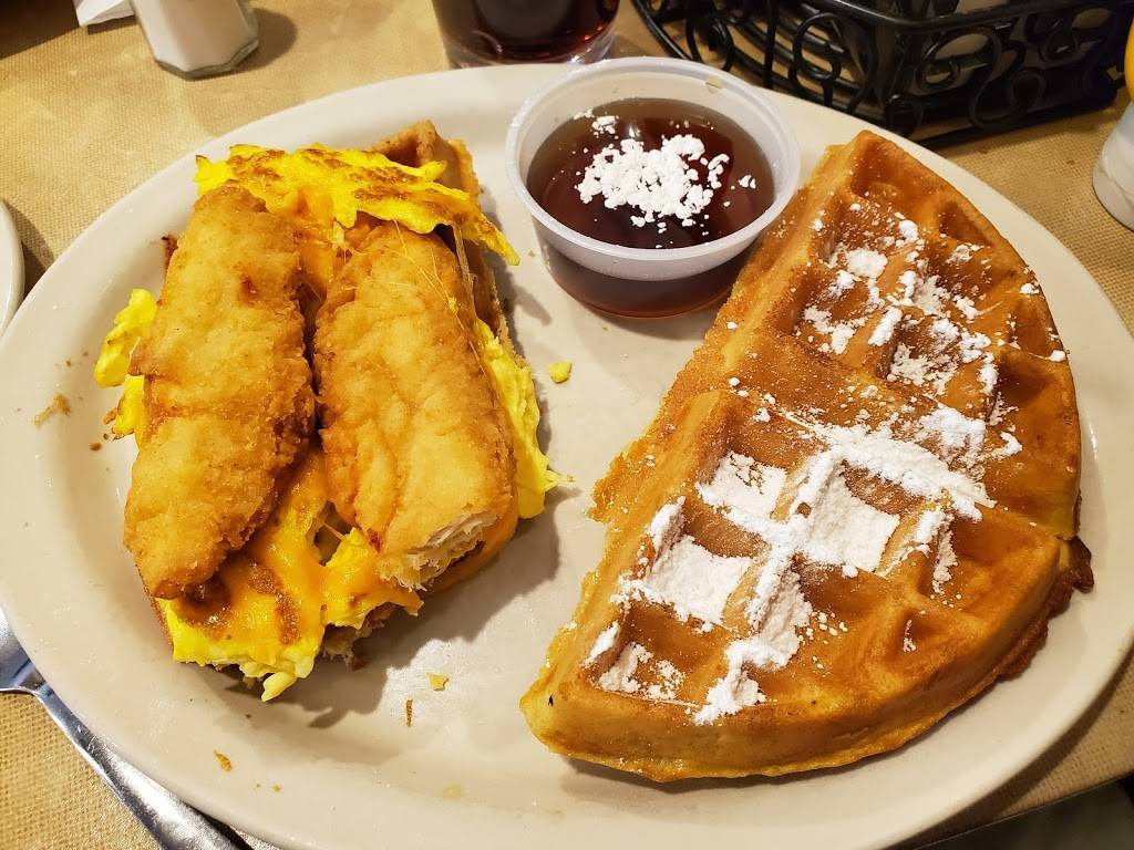 The Echo Restaurant | restaurant | 3510 Edwards Rd, Cincinnati, OH 45208, USA | 5133212816 OR +1 513-321-2816