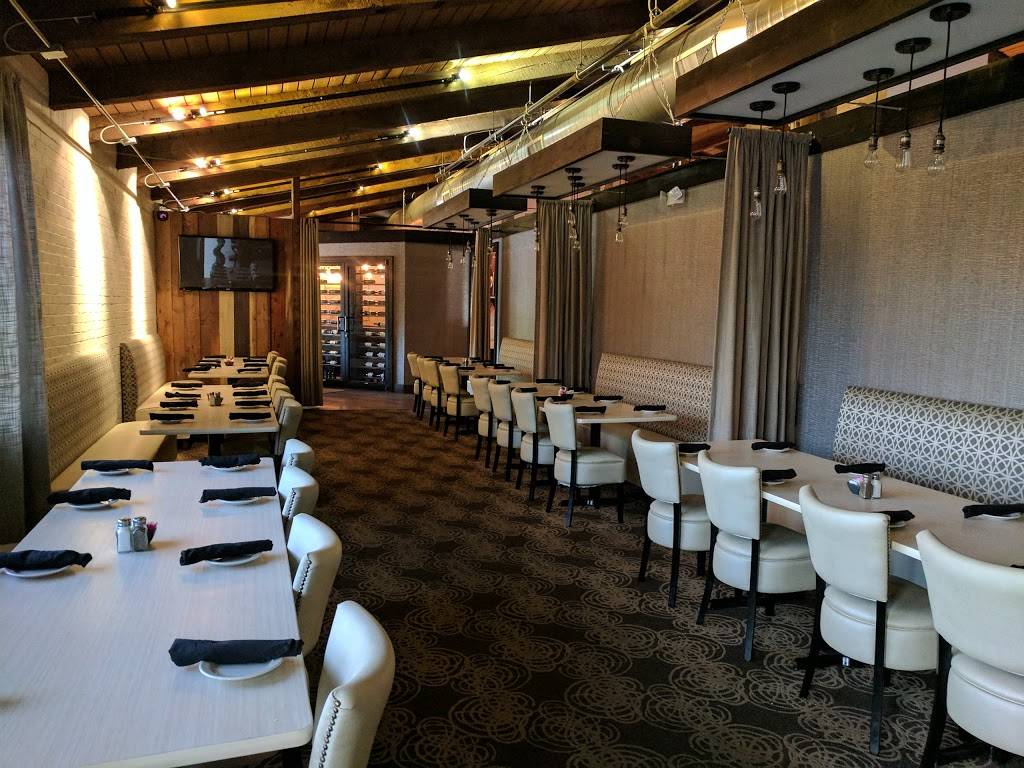 II Tomato | restaurant | 2409 Wilmington Rd, New Castle, PA 16105, USA | 7246583380 OR +1 724-658-3380