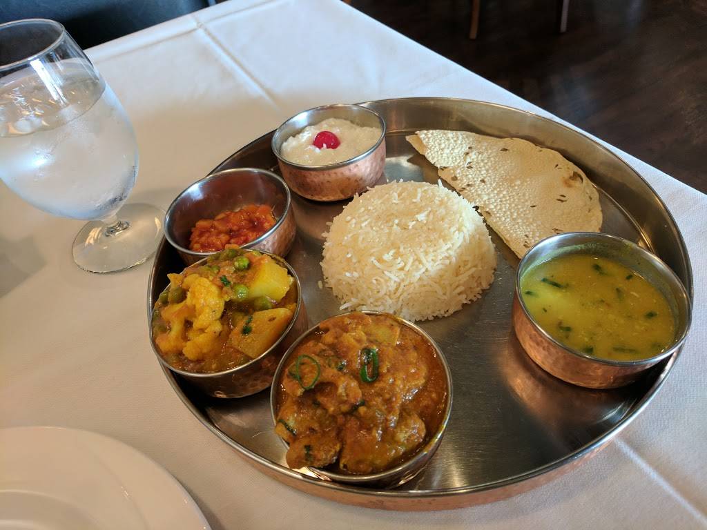 Himalayan Bistro | restaurant | 2720 Council Tree Ave #184, Fort Collins, CO 80525, USA | 9709995691 OR +1 970-999-5691