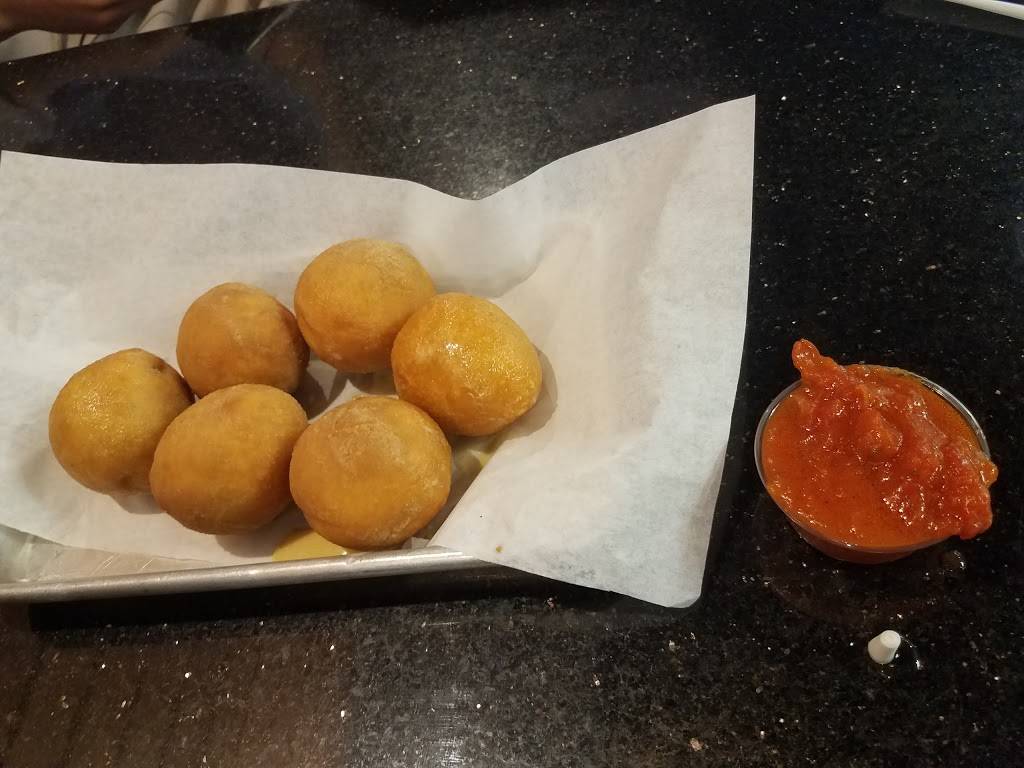 Alondra Hot Wings | restaurant | 616 Whittier Blvd, Montebello, CA 90640, USA | 3237222731 OR +1 323-722-2731