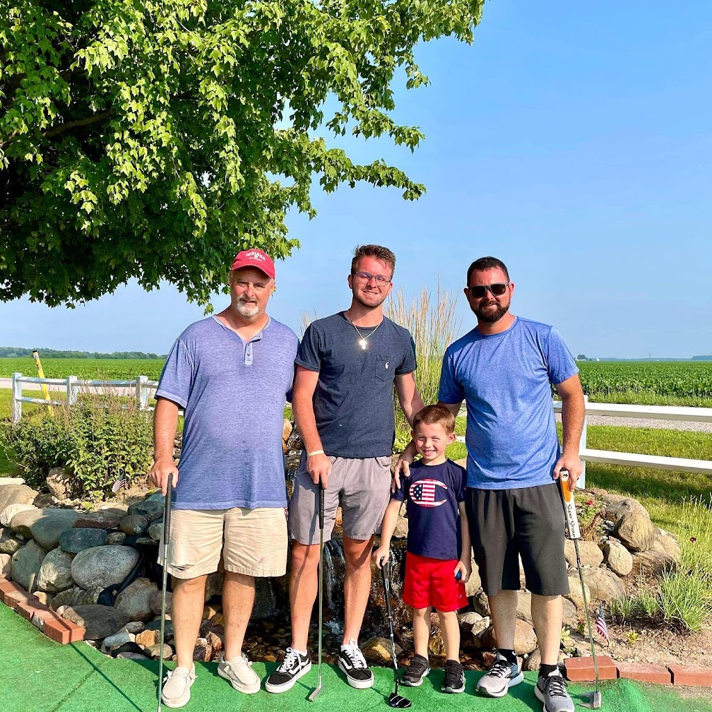 Hollow Acres Golf Center | restaurant | 8291 US-421, Monticello, IN 47960, USA | 5749652182 OR +1 574-965-2182