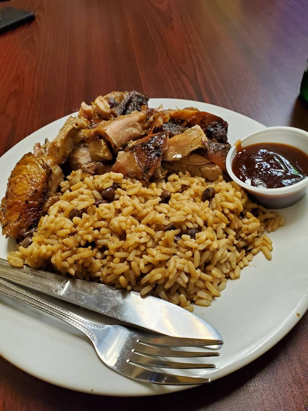 King Jerk Grill and Restaurant | restaurant | 161 NE 183rd St, Miami, FL 33179, USA | 3054097732 OR +1 305-409-7732
