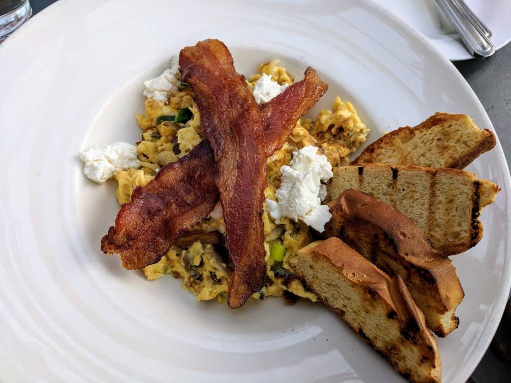 Madera Kitchen | restaurant | 1835 N Cahuenga Blvd, Los Angeles, CA 90028, USA | 2132613687 OR +1 213-261-3687