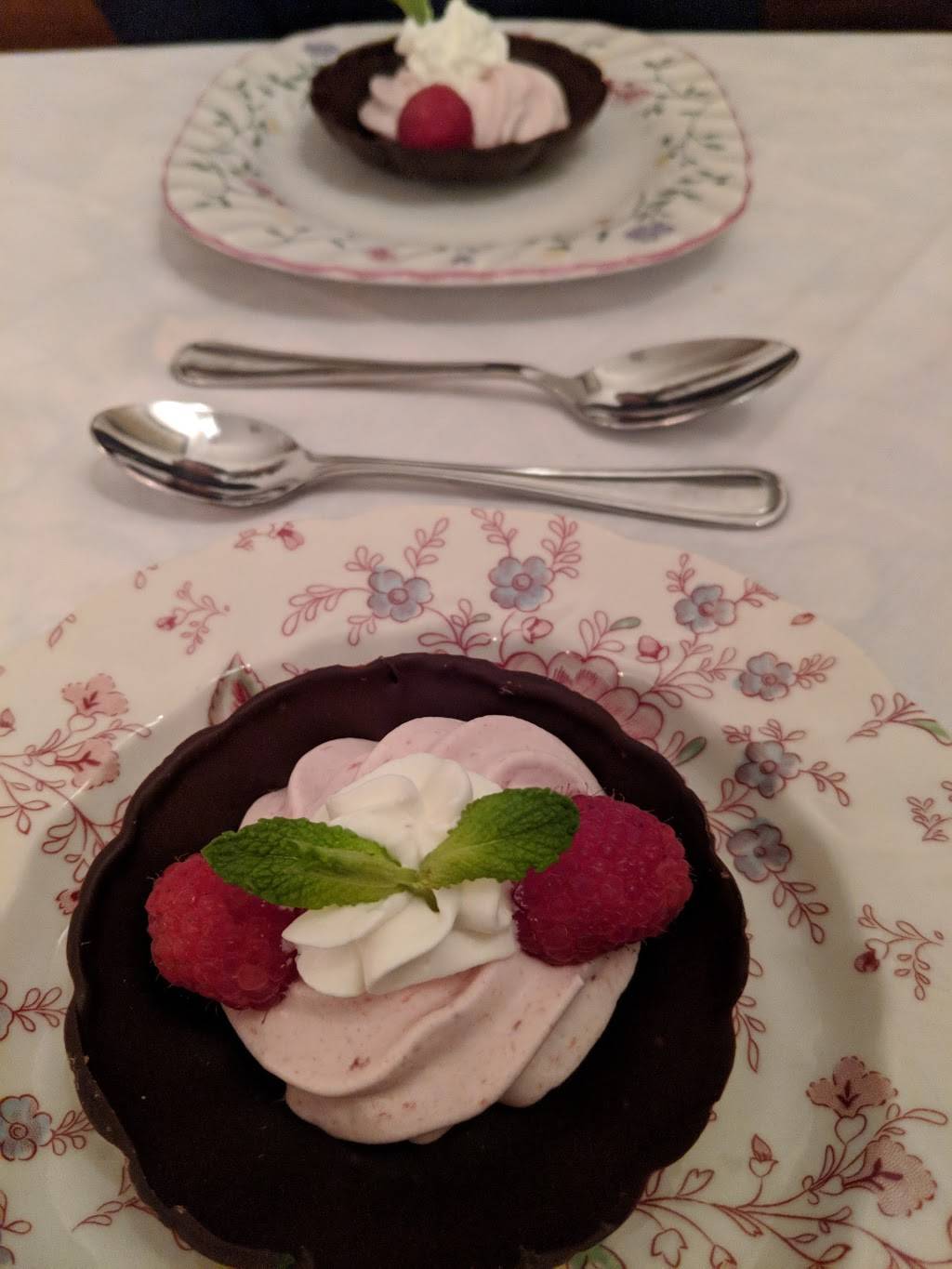 Le Lyonnais Restaurant | restaurant | 416 Great Rd, Acton, MA 01720, USA | 9782639068 OR +1 978-263-9068