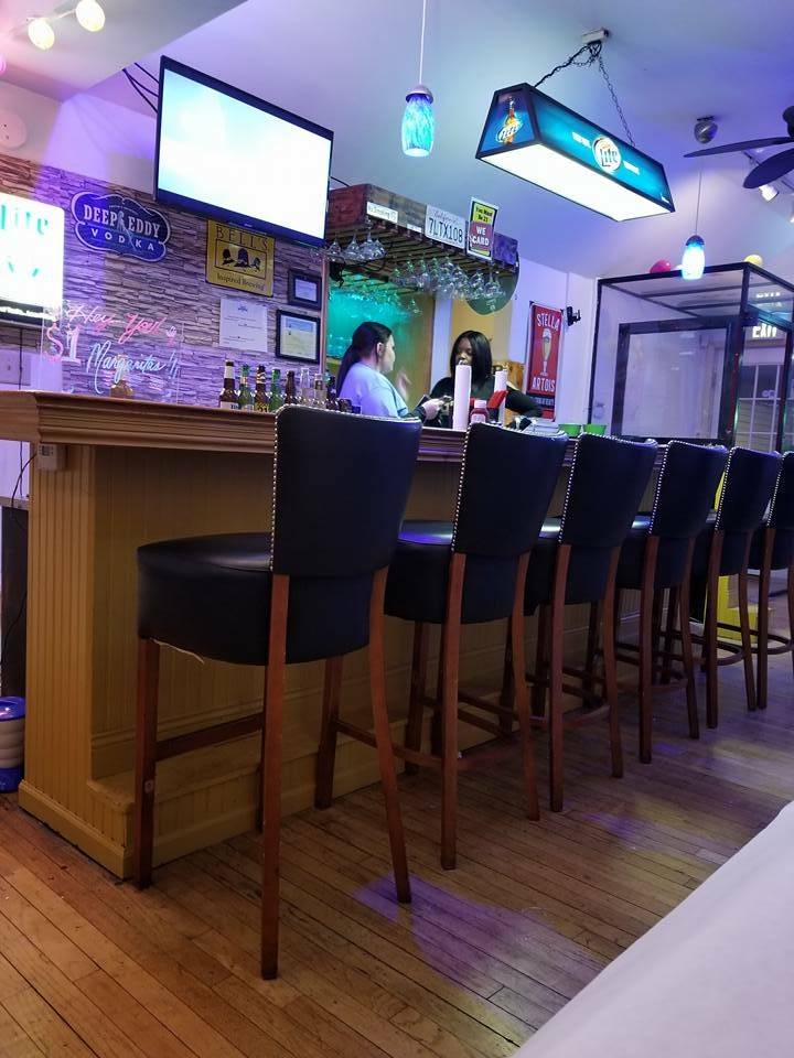 California Crab Shack | restaurant | 444 S Lake St, Gary, IN 46403, USA | 8664330691 OR +1 866-433-0691