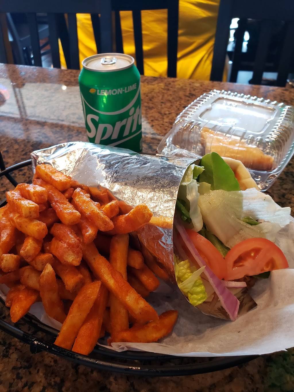 Petra Cafe, At Keystone Shops | restaurant | 3315 E 86th St, Indianapolis, IN 46240, USA | 3172208128 OR +1 317-220-8128