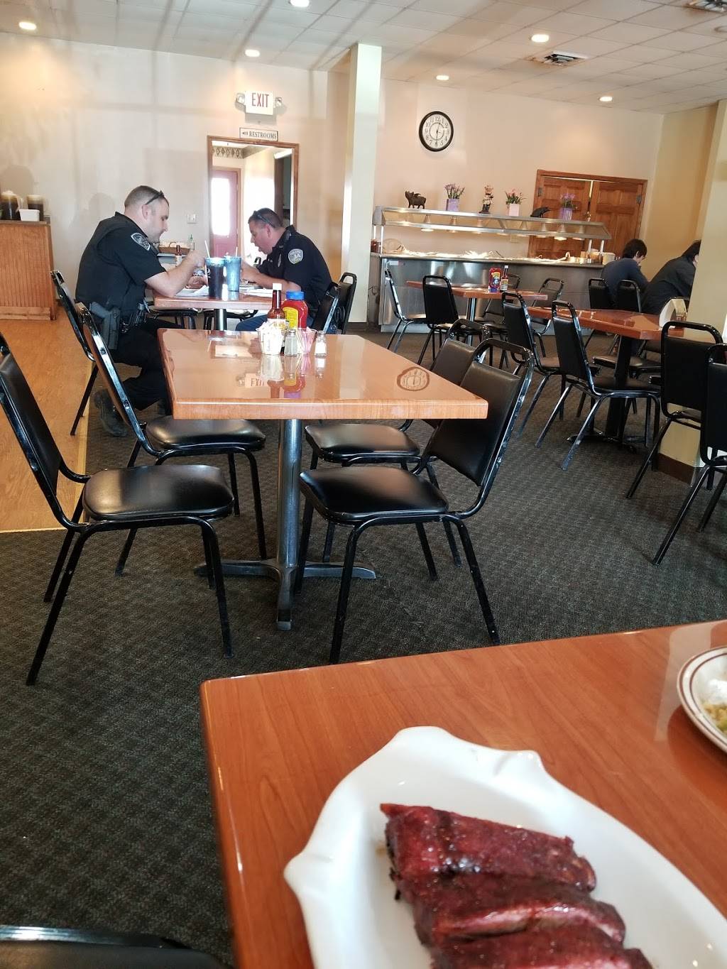 Bill & Daves Smokin Pit | restaurant | 1527 11th St, Tell City, IN 47586, USA | 8125479900 OR +1 812-547-9900