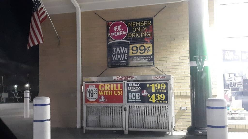 Family Express | restaurant | 2605 Calumet Ave, Valparaiso, IN 46383, USA | 2194627823 OR +1 219-462-7823