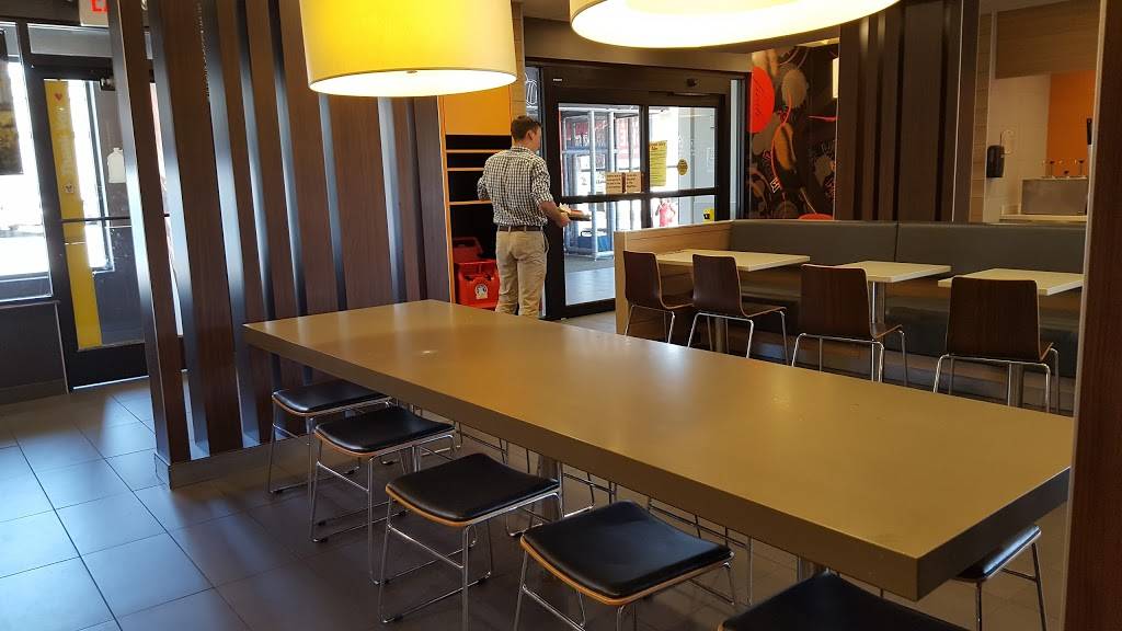 McDonalds | cafe | 155 Boston Post Rd E W, Marlborough, MA 01752, USA | 5084857250 OR +1 508-485-7250