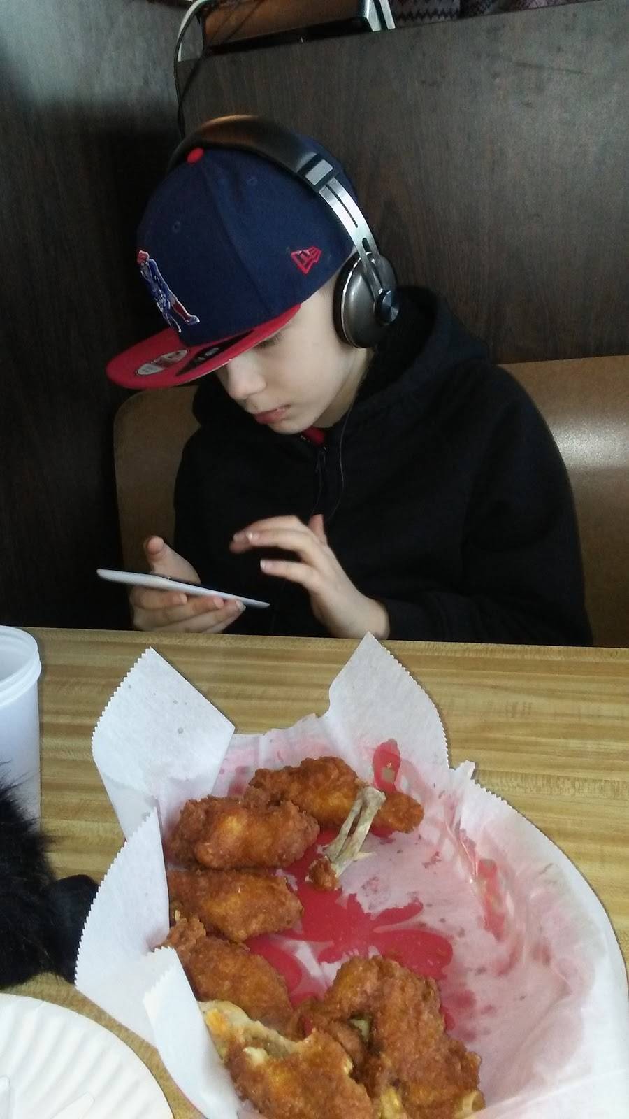 Empire Pizza House | restaurant | 861 New Britain Ave, Hartford, CT 06106, USA | 8609530596 OR +1 860-953-0596