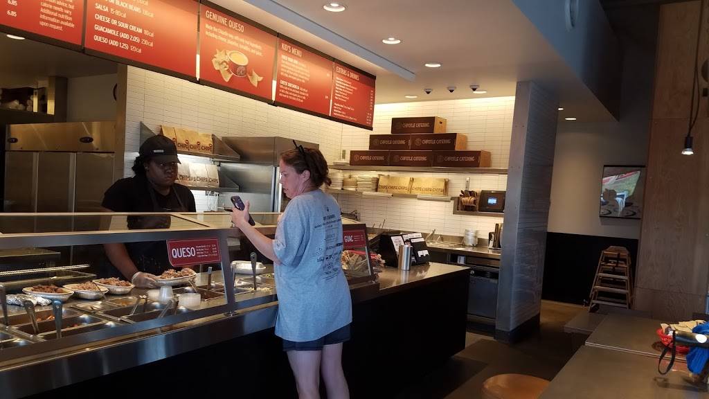 Chipotle Mexican Grill | restaurant | 13 Tommy Henrich Dr NW #13, Massillon, OH 44647, USA | 3308337191 OR +1 330-833-7191