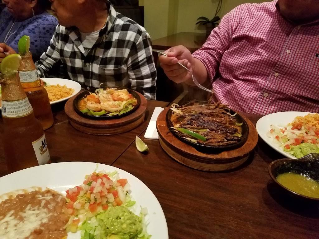 El Rio Bravo | restaurant | 5853 Washington Blvd, Culver City, CA 90232, USA | 3239389858 OR +1 323-938-9858