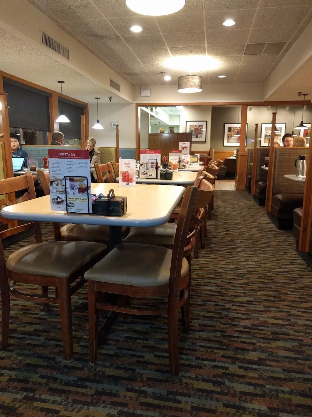 Perkins Restaurant & Bakery | restaurant | 11801 73rd Ave N, Maple Grove, MN 55369, USA | 7634242020 OR +1 763-424-2020