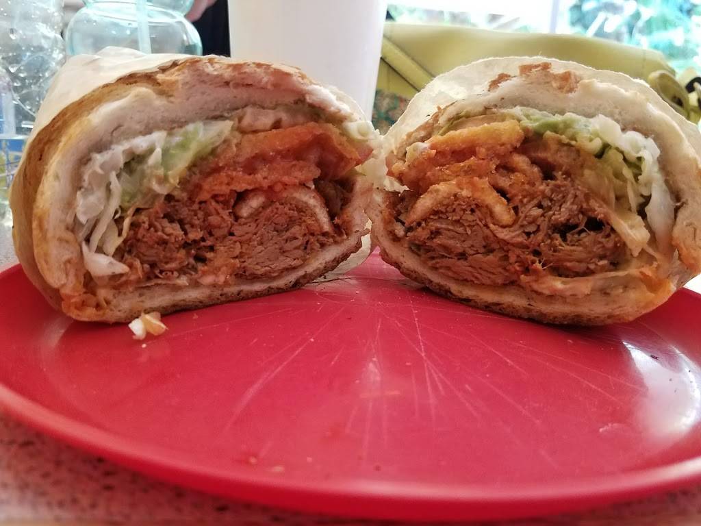 Tacos y Tortas El Patito Revolucion | restaurant | Av Revolución 520, Pro-hogar, 21410 Tecate, B.C., Mexico | 016656540721 OR +52 665 654 0721