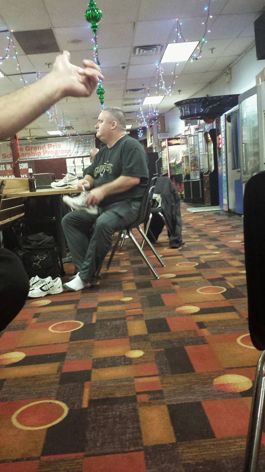 Woodbridge Bowling Center | meal takeaway | 346 Main St #1226, Woodbridge, NJ 07095, USA | 7326344520 OR +1 732-634-4520