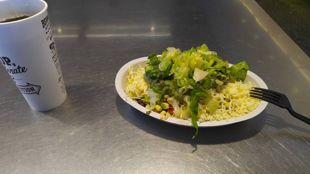 Chipotle Mexican Grill | restaurant | 643 River Hwy, Mooresville, NC 28117, USA | 7046640940 OR +1 704-664-0940