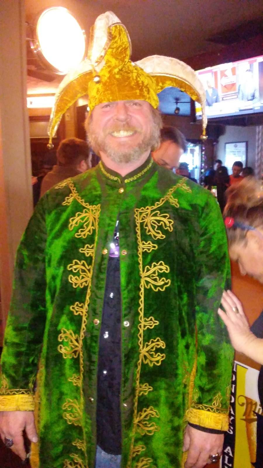 Bud and Tooties | restaurant | 601 W High Ave, New Philadelphia, OH 44663, USA | 3303088210 OR +1 330-308-8210