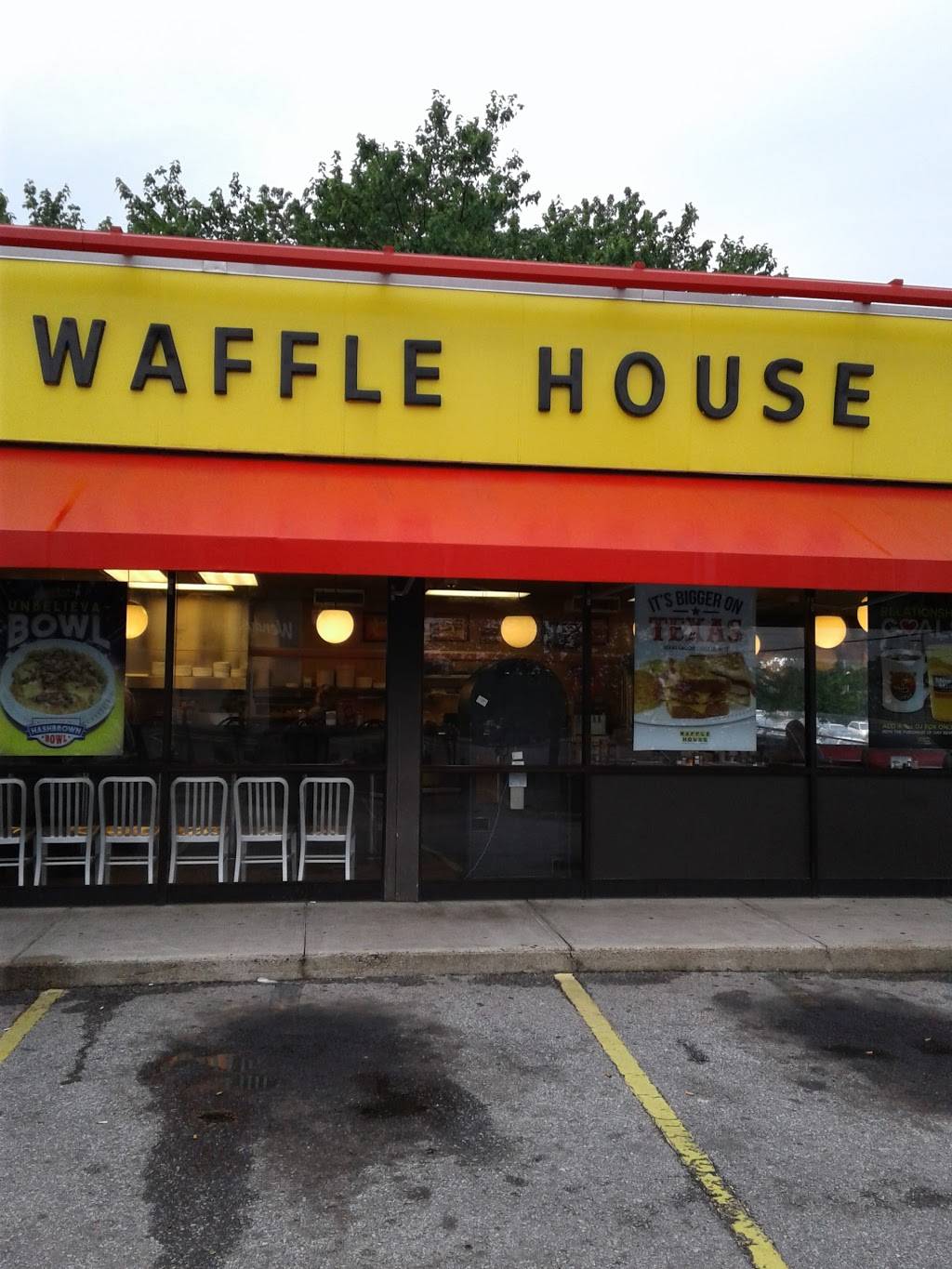 Waffle House | meal takeaway | 3703 New Bern Ave, Raleigh, NC 27610, USA | 9192311292 OR +1 919-231-1292