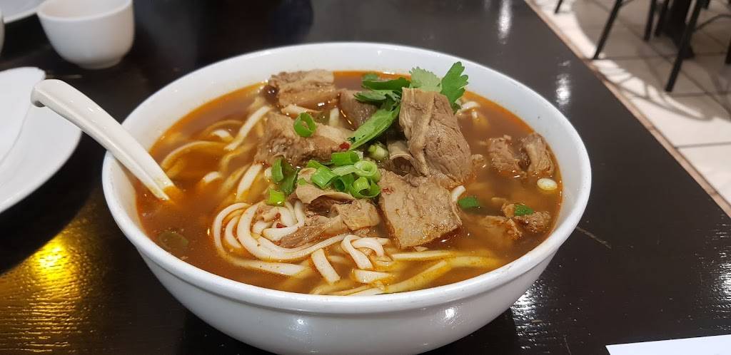 Hot Spicy Spicy Chinese Restaurant | restaurant | 173 Ravel Rd, North York, ON M2H 1T1, Canada | 4164918988 OR +1 416-491-8988