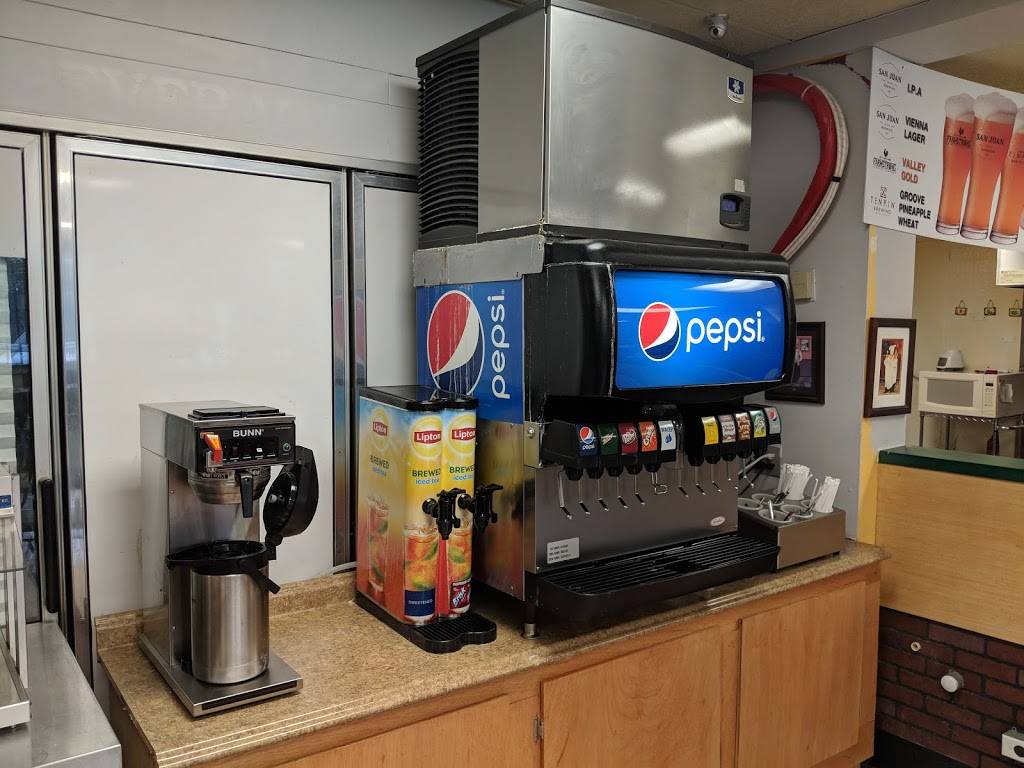 Island Pizza | restaurant | 947 Ault Field Rd, Oak Harbor, WA 98277, USA | 3606790300 OR +1 360-679-0300