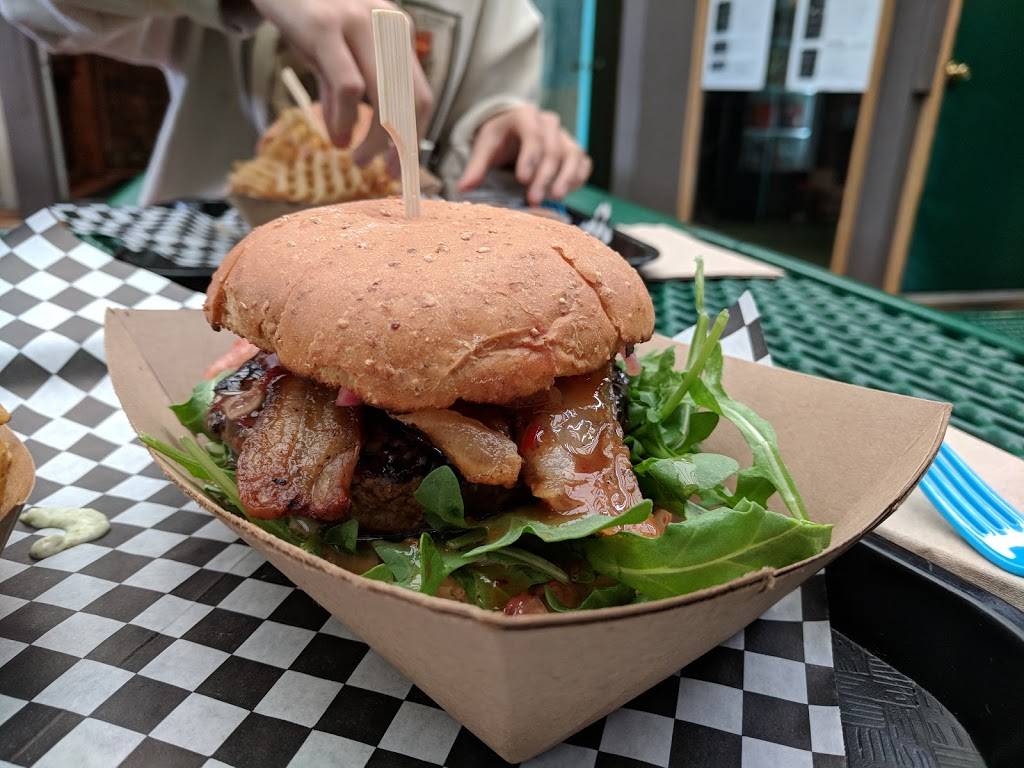 The Snack Shack | restaurant | 2505 Hearst Ave, Berkeley, CA 94709, USA | 5106795171 OR +1 510-679-5171