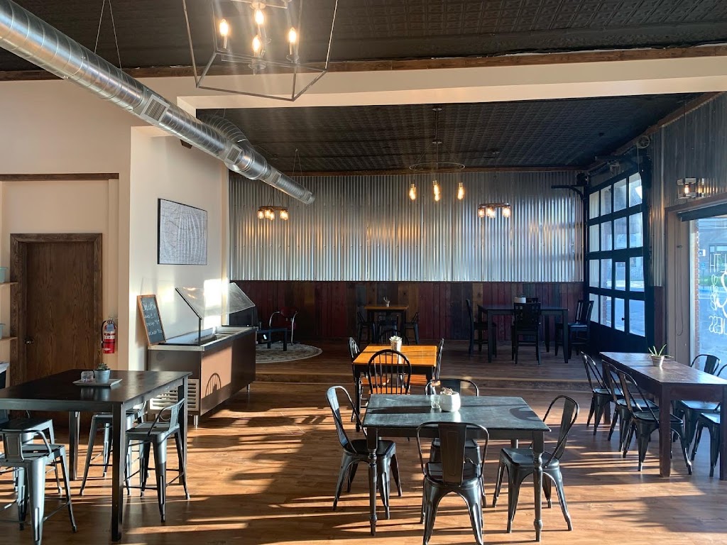 Happy Hippie Studios | restaurant | 811 5th St, Clay Center, KS 67432, USA | 7857772636 OR +1 785-777-2636