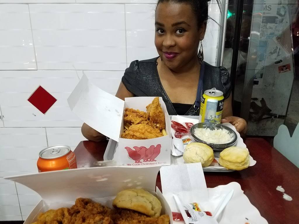 Kennedy Chicken & Biscuit | restaurant | 108 W 145th St, New York, NY 10039, USA | 2126901200 OR +1 212-690-1200