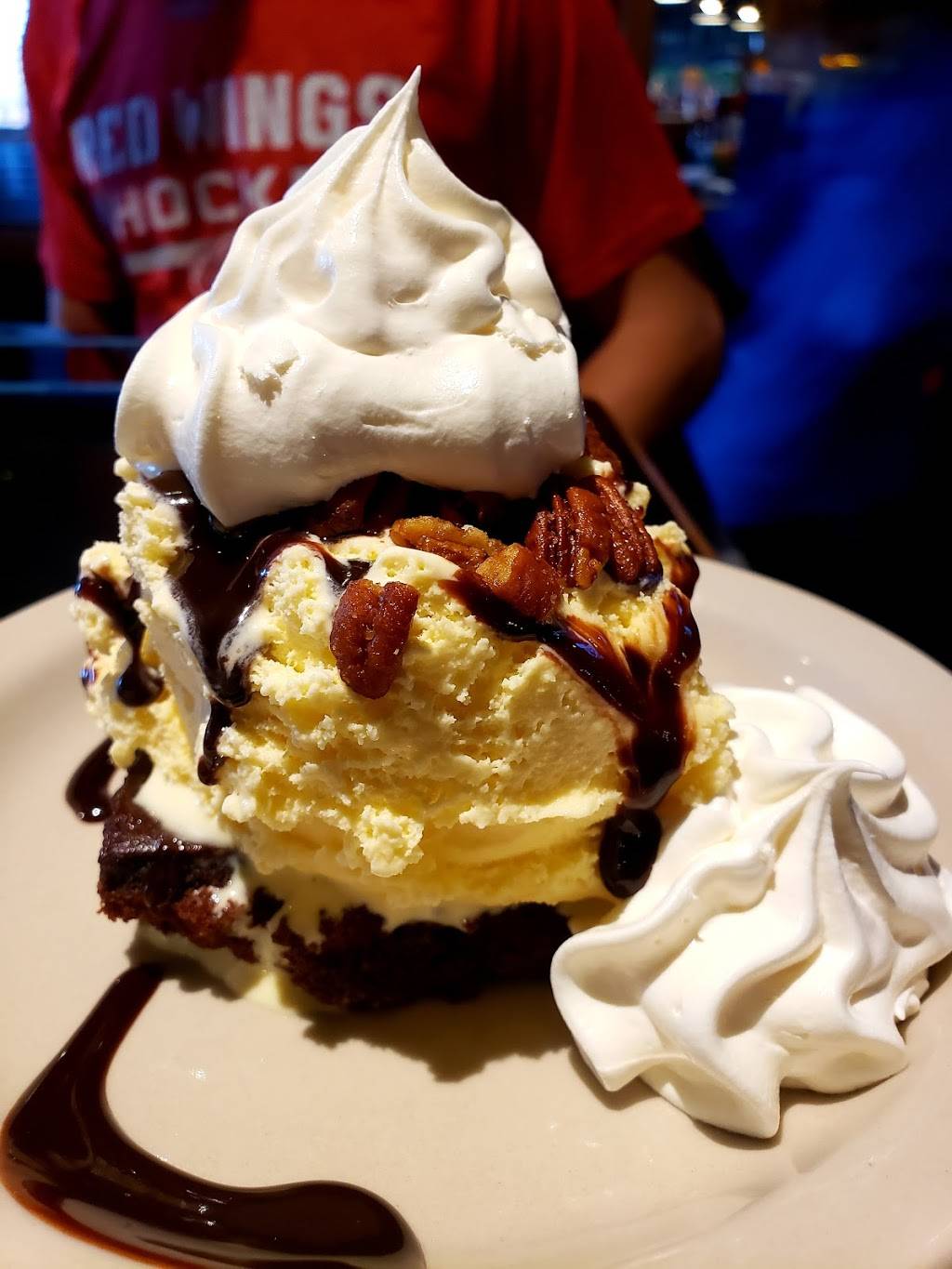 Bullfrogs Bar & Grill | restaurant | 2225 S Ortonville Rd, Ortonville, MI 48462, USA | 2486277755 OR +1 248-627-7755