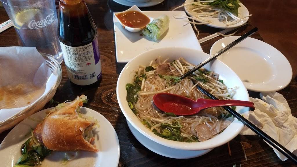 AZ Pho & Grill | restaurant | 1674 N Higley Rd Ste 104, Gilbert, AZ 85234, USA | 4802193997 OR +1 480-219-3997
