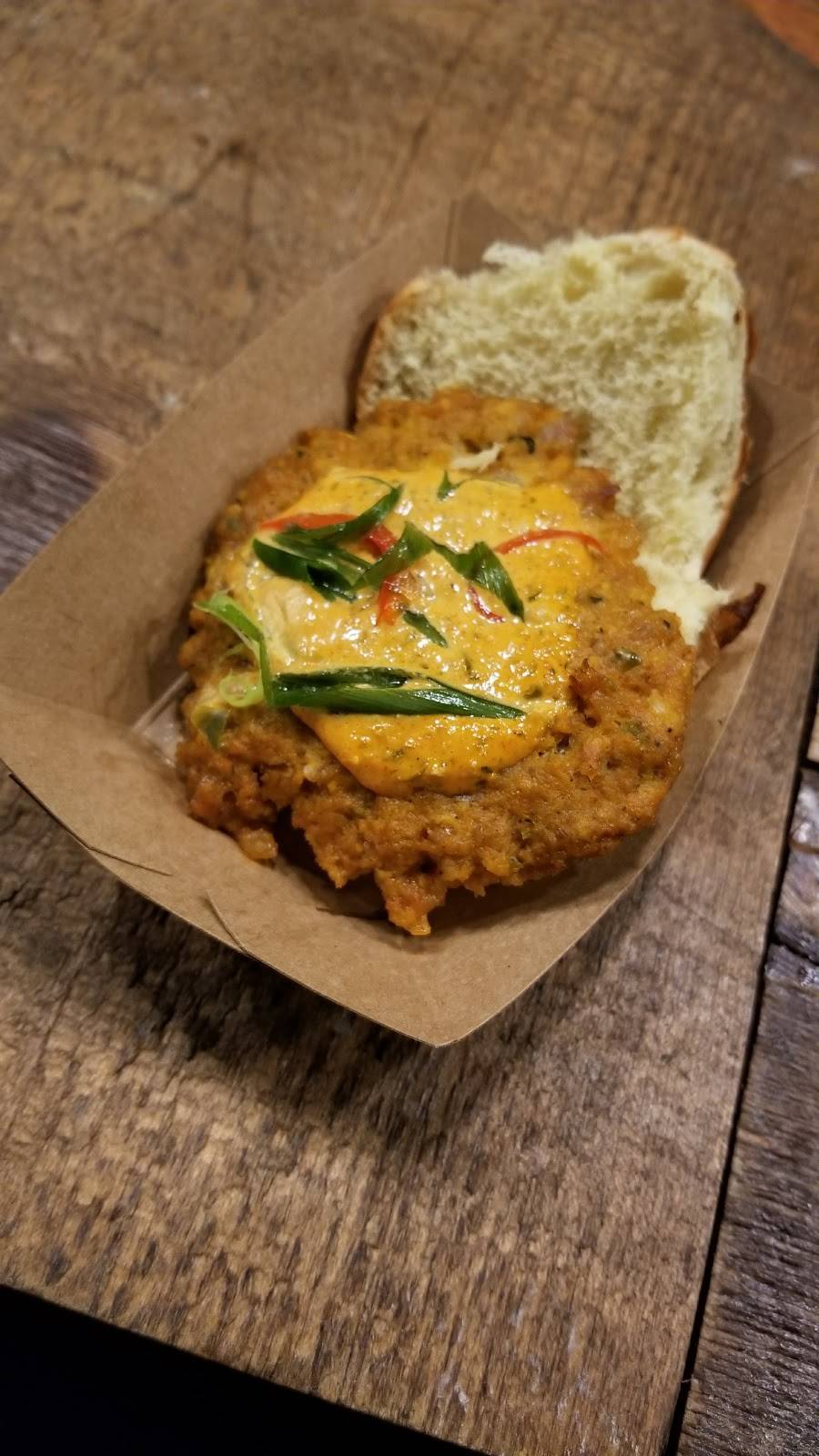 Green Dot Stables | restaurant | 410 S Clippert St, Lansing, MI 48912, USA | 5175744214 OR +1 517-574-4214