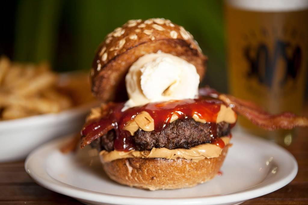 Slaters 50/50 | restaurant | 3750 University Ave #125, Riverside, CA 92501, USA | 9517425585 OR +1 951-742-5585