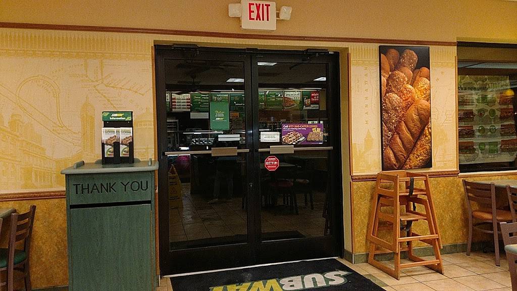 Subway | restaurant | 3792 Samet Dr, High Point, NC 27265, USA | 3368854444 OR +1 336-885-4444