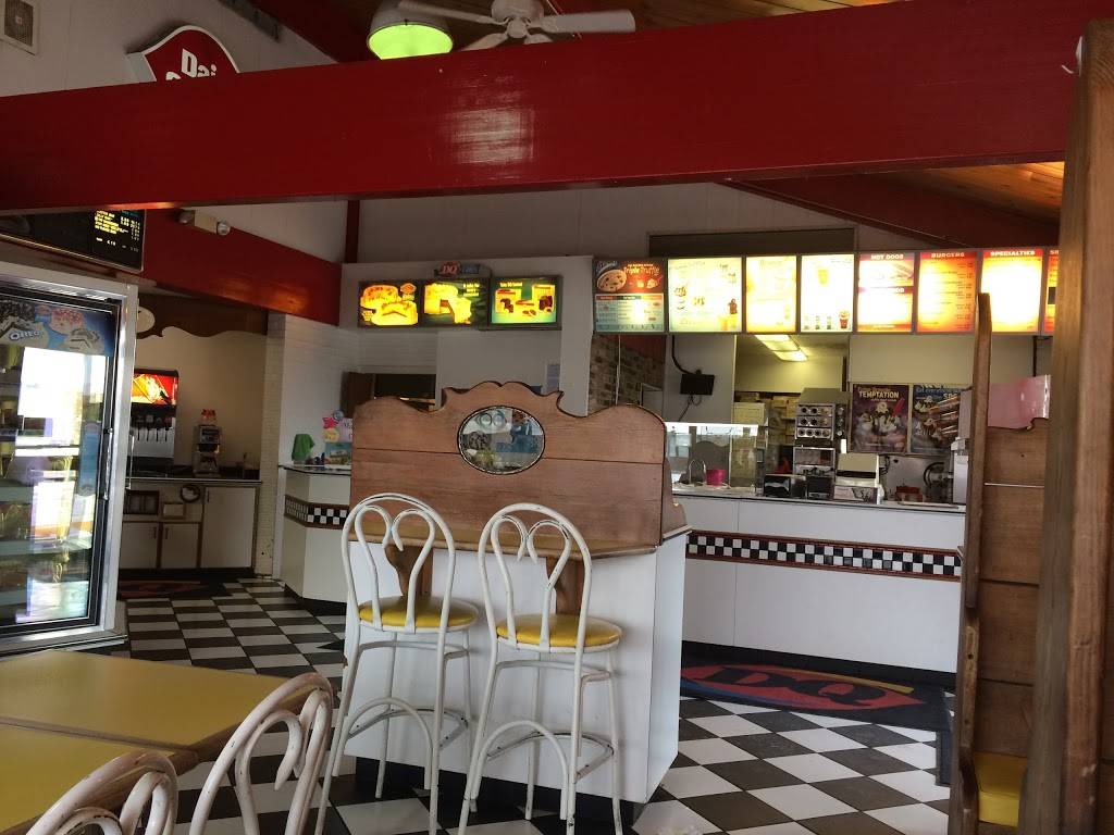 Dairy Queen Store | restaurant | 1836 Madison Ave, Council Bluffs, IA 51503, USA | 7123286966 OR +1 712-328-6966