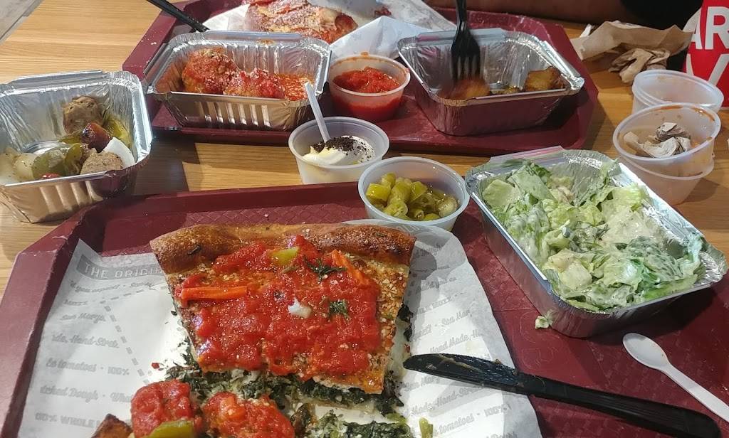 Sbarro Pizza | restaurant | 5554 W Fullerton Ave, Chicago, IL 60639, USA | 8727601000 OR +1 872-760-1000