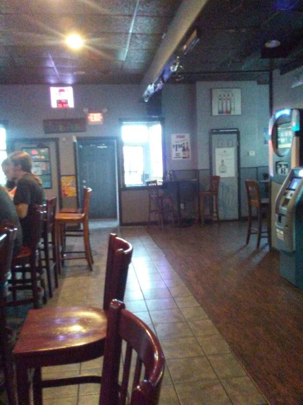 Nicks Bar & Grill | restaurant | 3900 Nameoki Rd, Granite City, IL 62040, USA | 6187097558 OR +1 618-709-7558