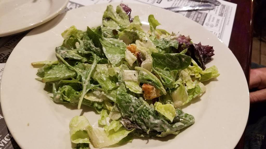 Carmelas Pizza Restaurant | restaurant | 1021 NY-17K, Montgomery, NY 12549, USA | 8454573021 OR +1 845-457-3021