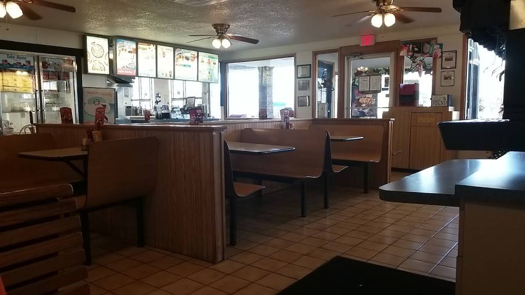 Dairy Queen | restaurant | 510 Broadway St, Gillespie, IL 62033, USA | 2178392215 OR +1 217-839-2215