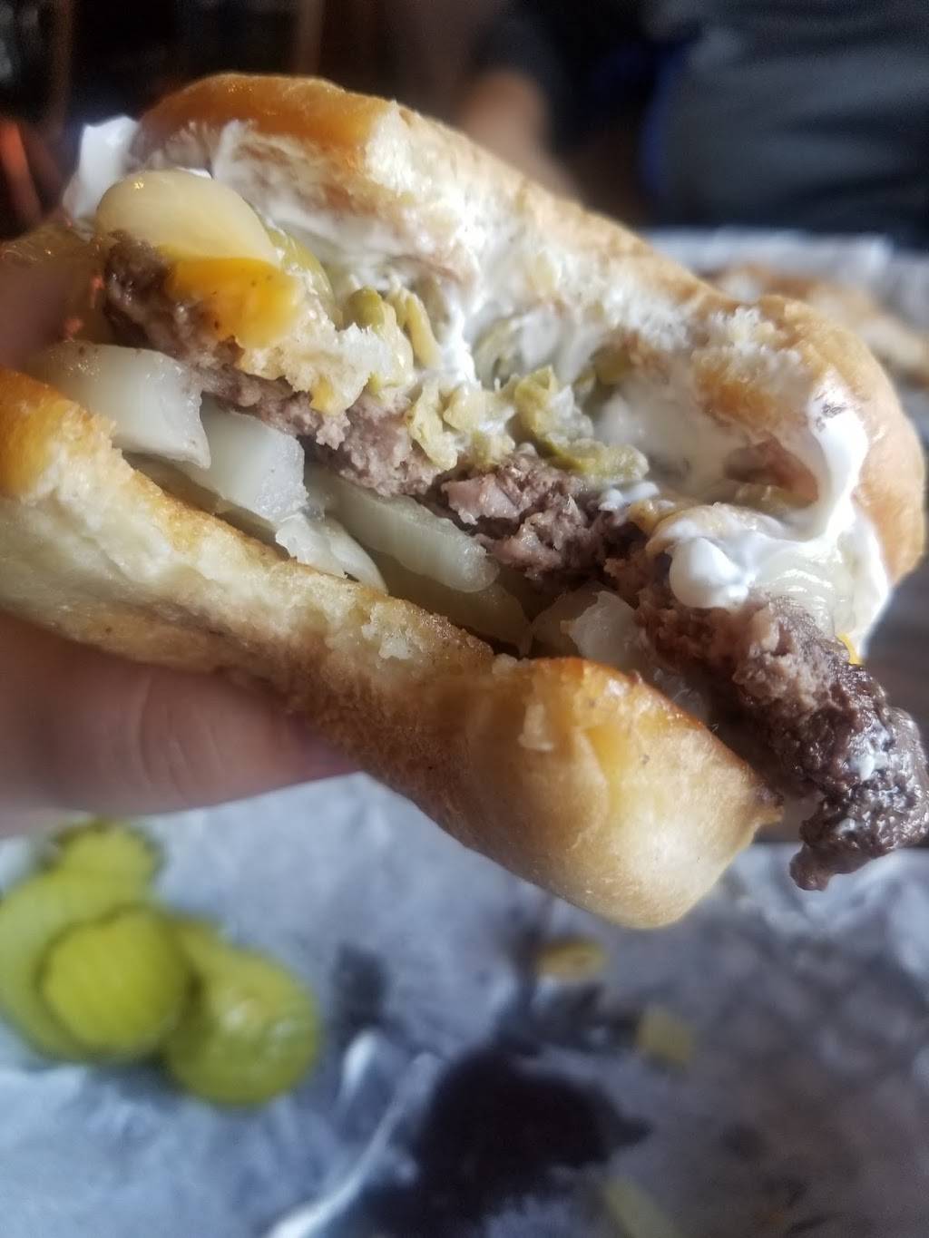 Sandys Tavern | restaurant | 6612 Penn Ave S, Richfield, MN 55423, USA | 6128699945 OR +1 612-869-9945