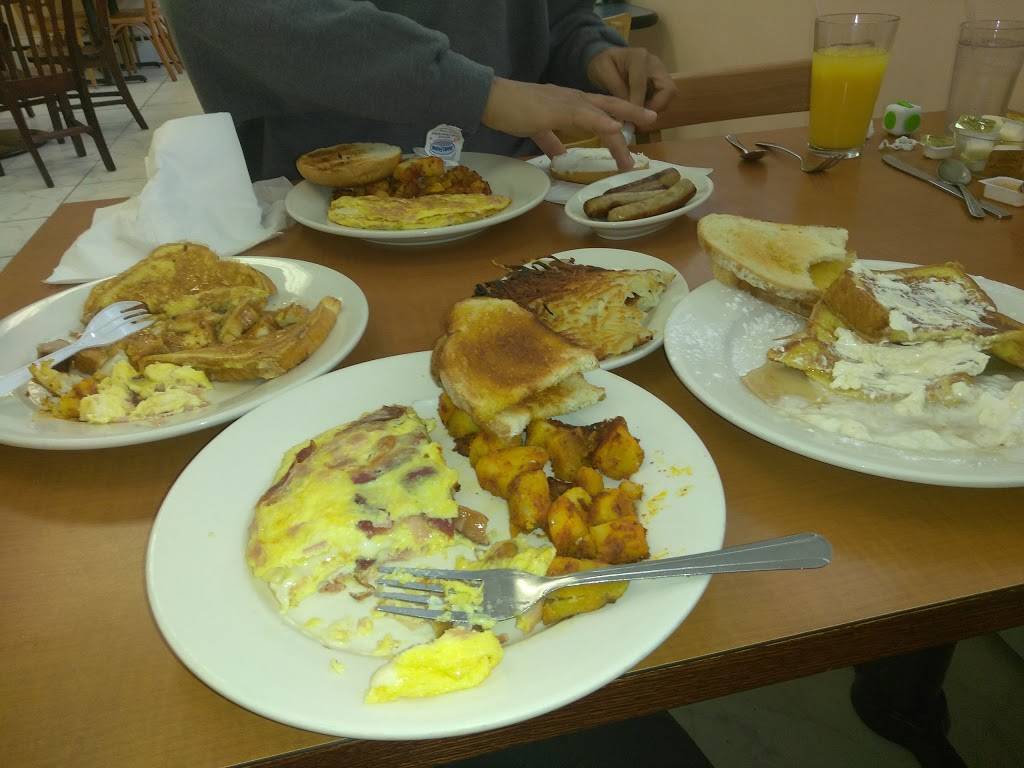 Jrs Diner | restaurant | 2830, 296 Main St, Milford, MA 01757, USA | 5086349200 OR +1 508-634-9200