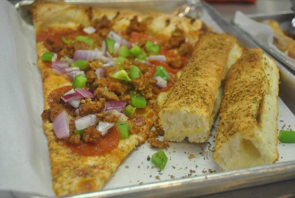 Papa Kenos Pizzeria | restaurant | 2330 University Ave, Des Moines, IA 50311, USA | 5156300796 OR +1 515-630-0796