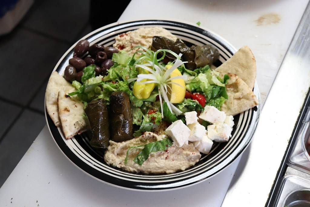 Meez and Kini | restaurant | 2117 M.L.K. Jr Blvd Suite B, Fayetteville, AR 72701, USA | 4794356022 OR +1 479-435-6022