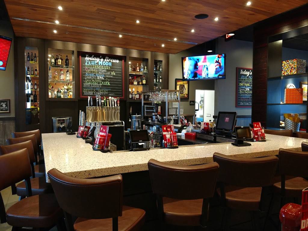 Red Robin Gourmet Burgers and Brews | restaurant | 3190 W 210th St, Fairview Park, OH 44126, USA | 2163071717 OR +1 216-307-1717