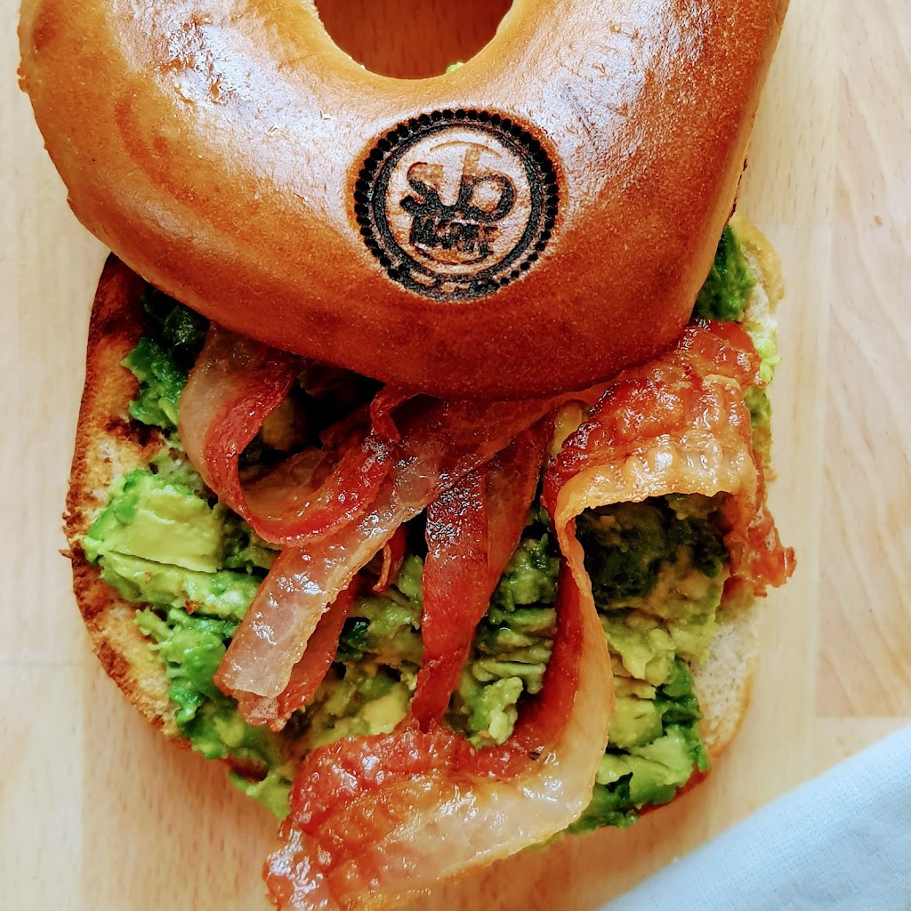 Sub Marine Sandwiches | restaurant | 100 E 4th Ave, Mt Dora, FL 32757, USA | 4076661918 OR +1 407-666-1918