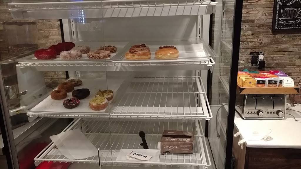 Sunny Side Up & Coffee Shoppe | cafe | 42 E Superior St, Chicago, IL 60611, USA | 3129304242 OR +1 312-930-4242